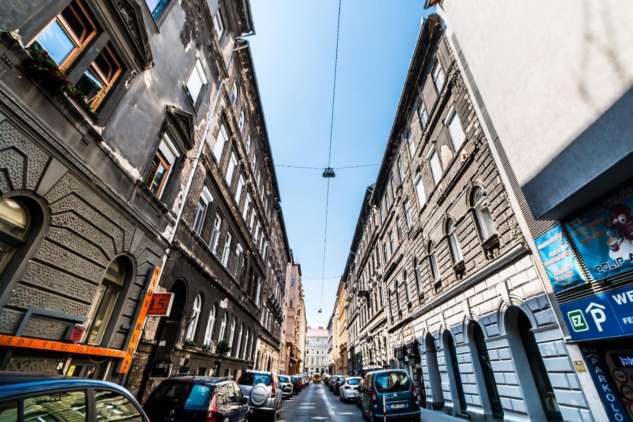 Cosy Studios In The Heart Of The City Budapest Kültér fotó